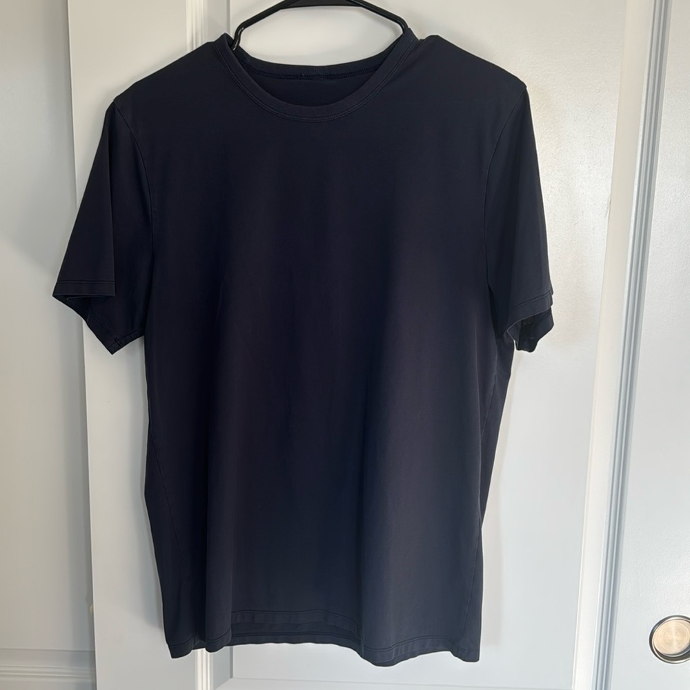 Lululemon soft jersey navy men’s medium